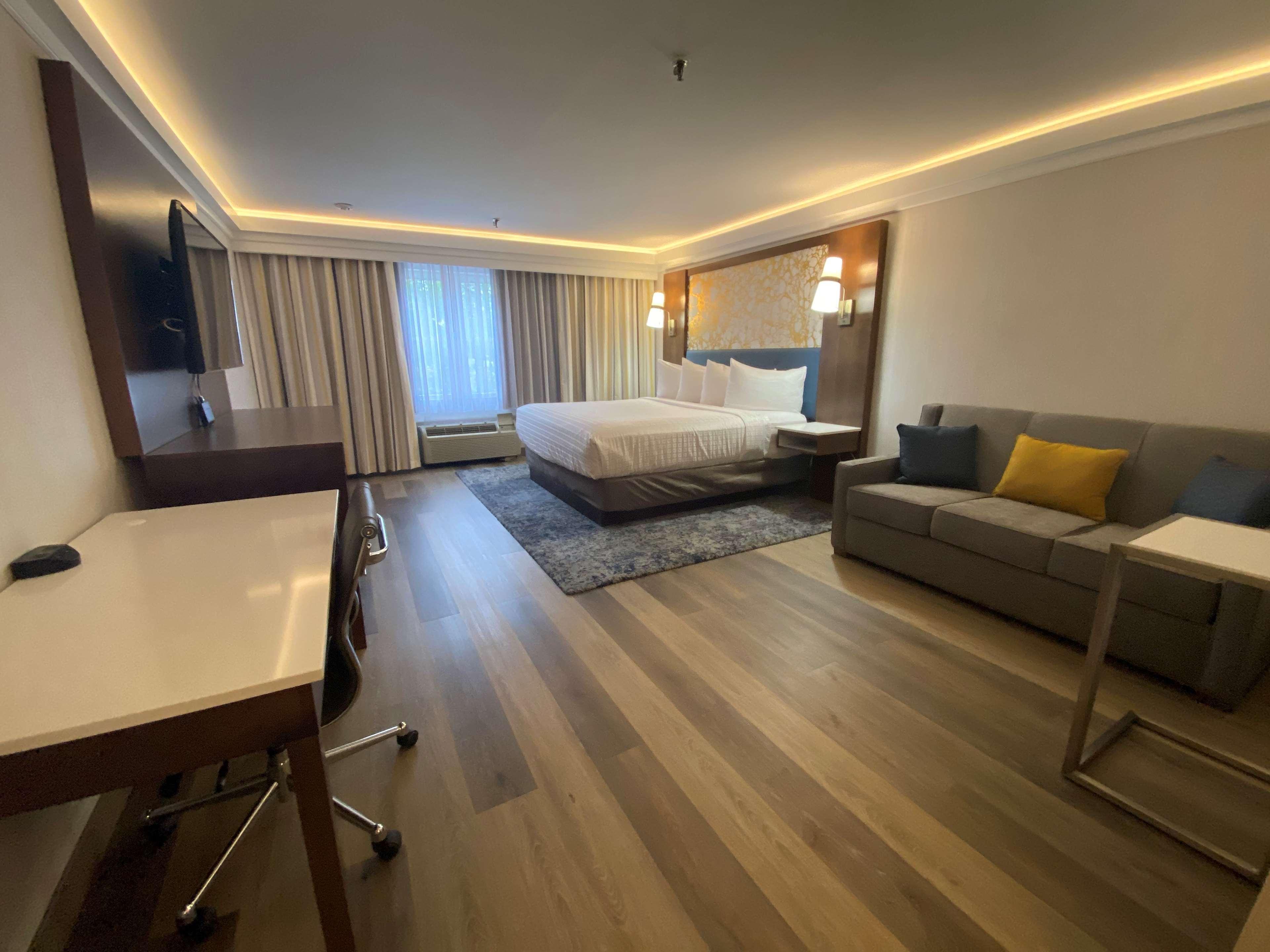 The Westfield Inn, BW Signature Collection Bagian luar foto
