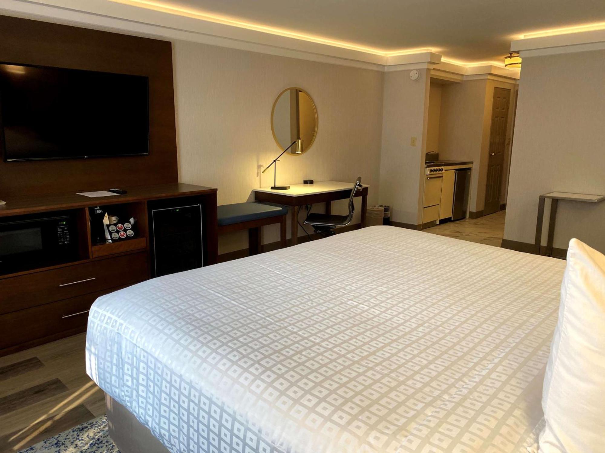 The Westfield Inn, BW Signature Collection Bagian luar foto