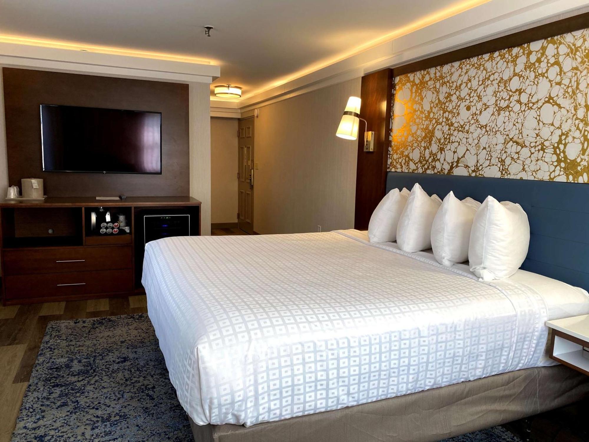 The Westfield Inn, BW Signature Collection Bagian luar foto